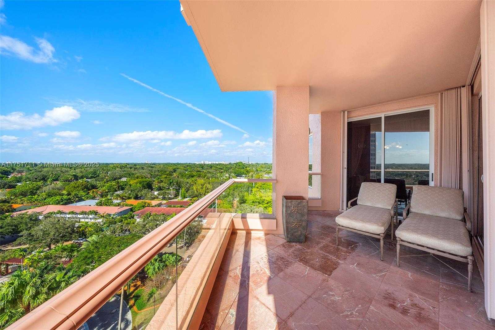 Small Image of 10 EDGEWATER DR #10H, Coral Gables Number 15