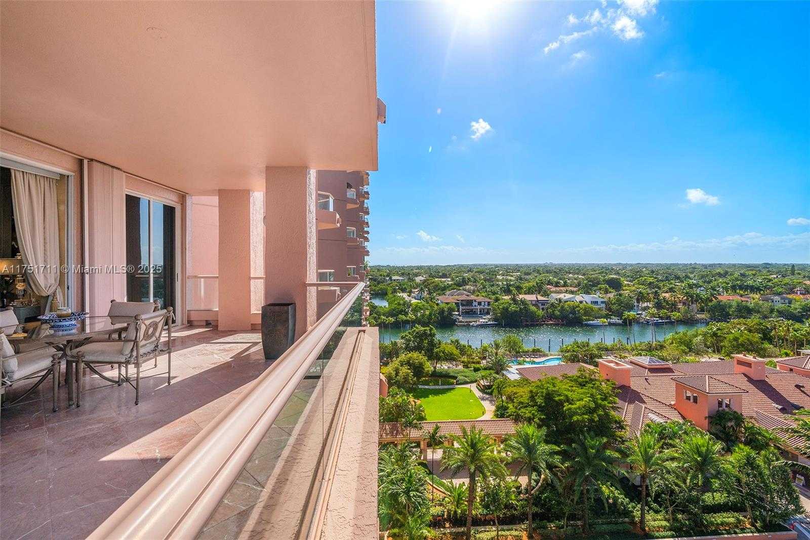 Small Image of 10 EDGEWATER DR #10H, Coral Gables Number 18