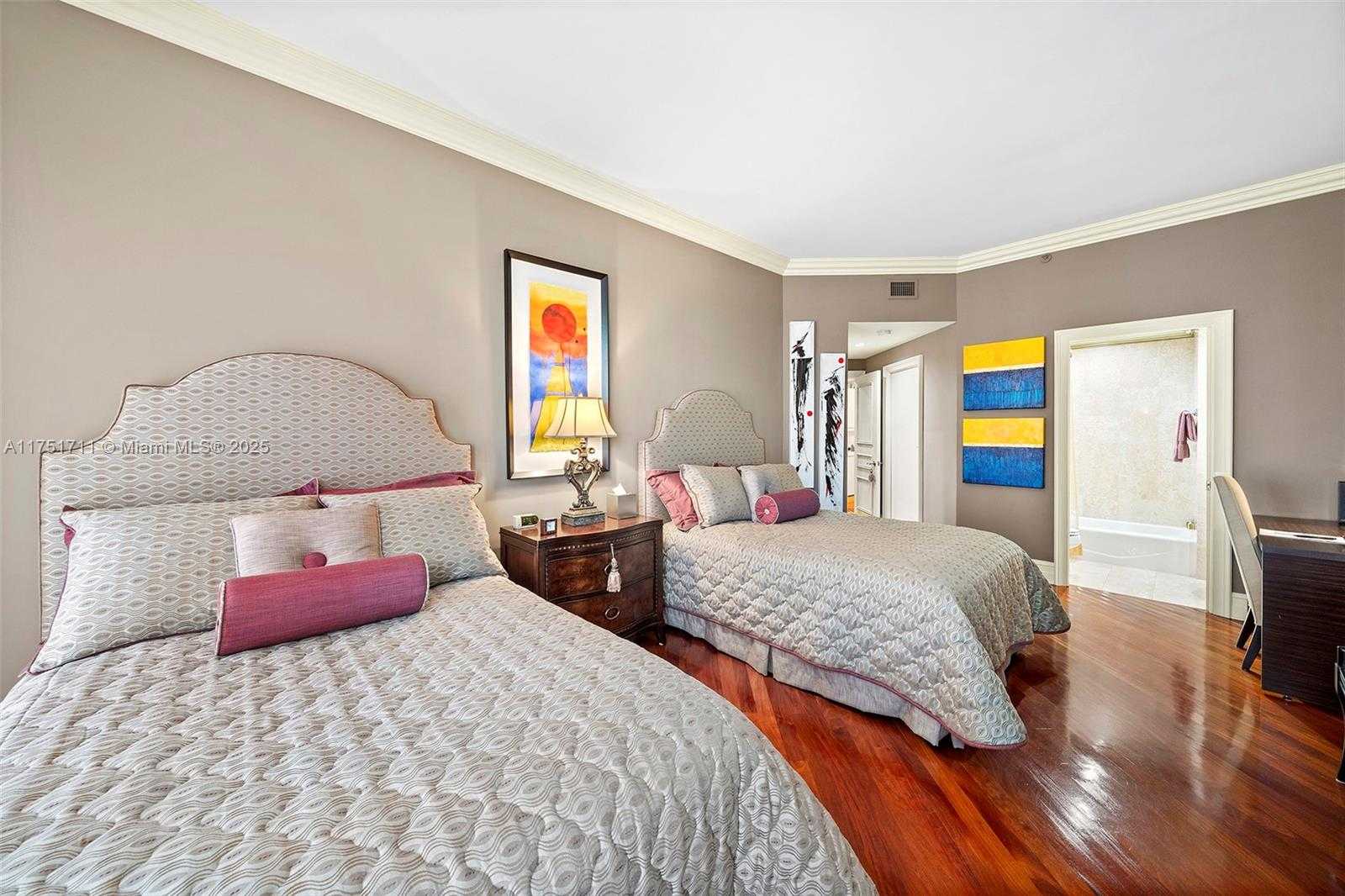 Small Image of 10 EDGEWATER DR #10H, Coral Gables Number 22