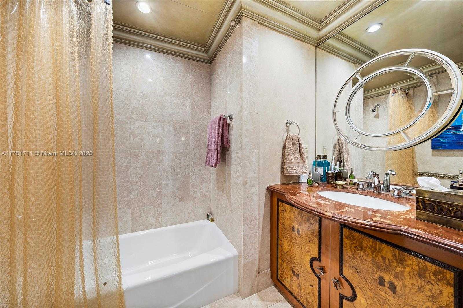 Small Image of 10 EDGEWATER DR #10H, Coral Gables Number 23