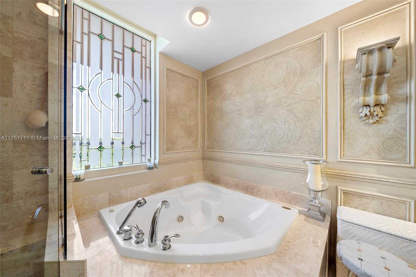 Small Image of 10 EDGEWATER DR #10H, Coral Gables Number 33