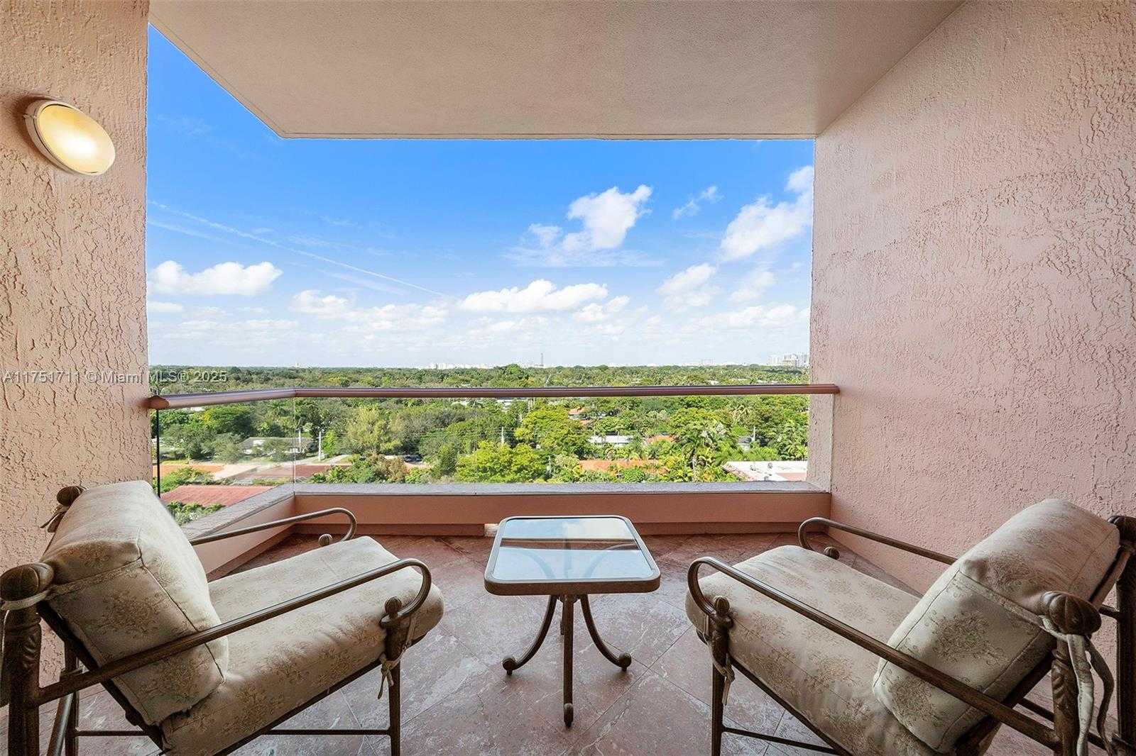 Small Image of 10 EDGEWATER DR #10H, Coral Gables Number 34