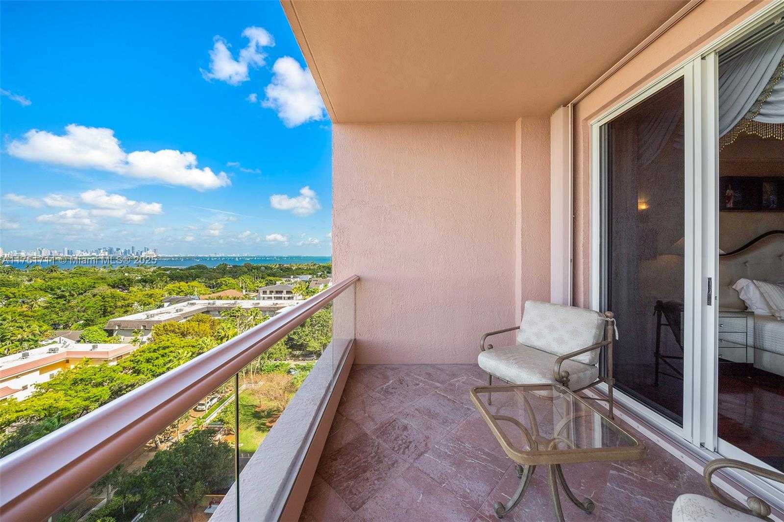 Small Image of 10 EDGEWATER DR #10H, Coral Gables Number 36