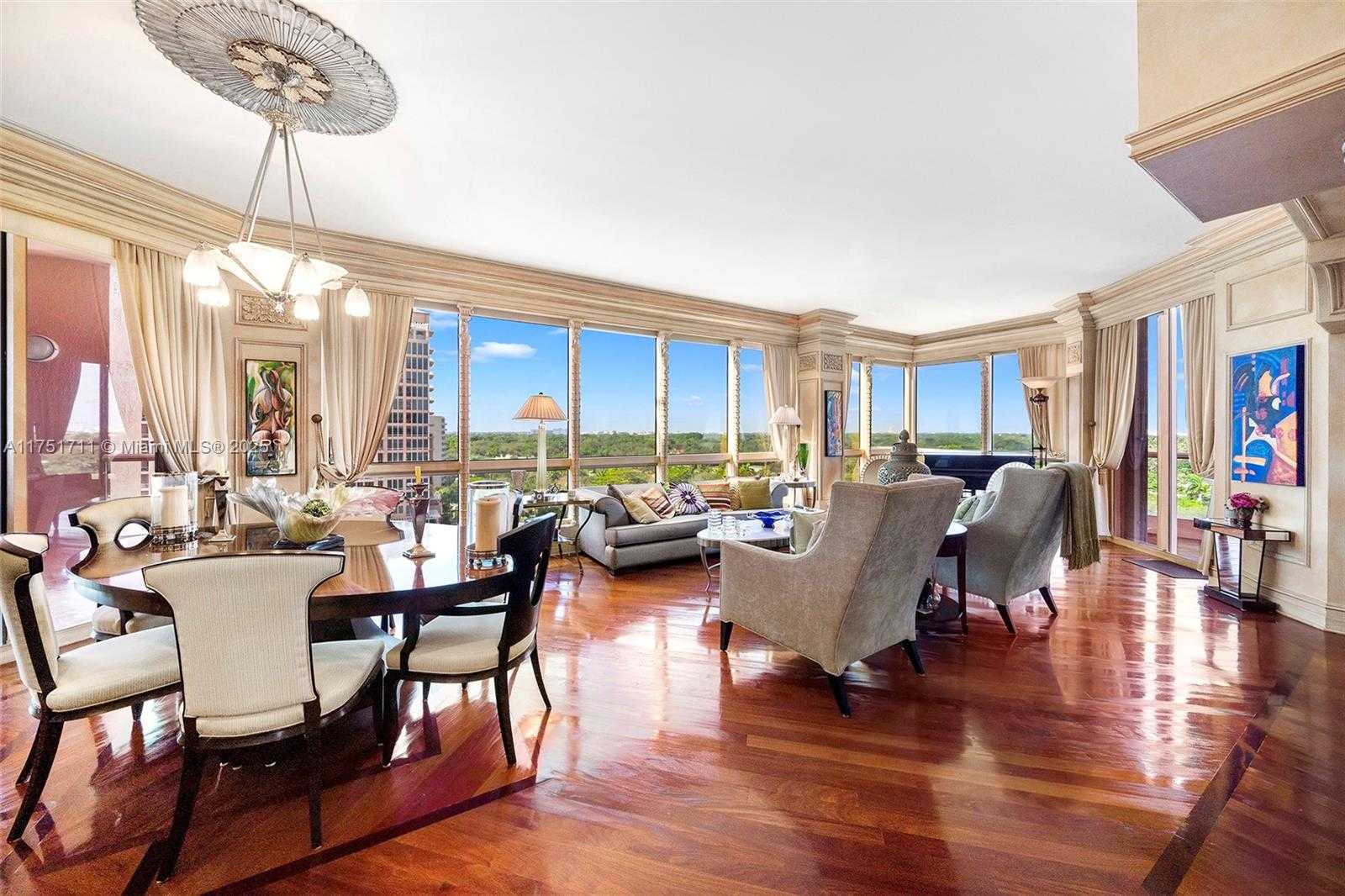 Small Image of 10 EDGEWATER DR #10H, Coral Gables Number 37
