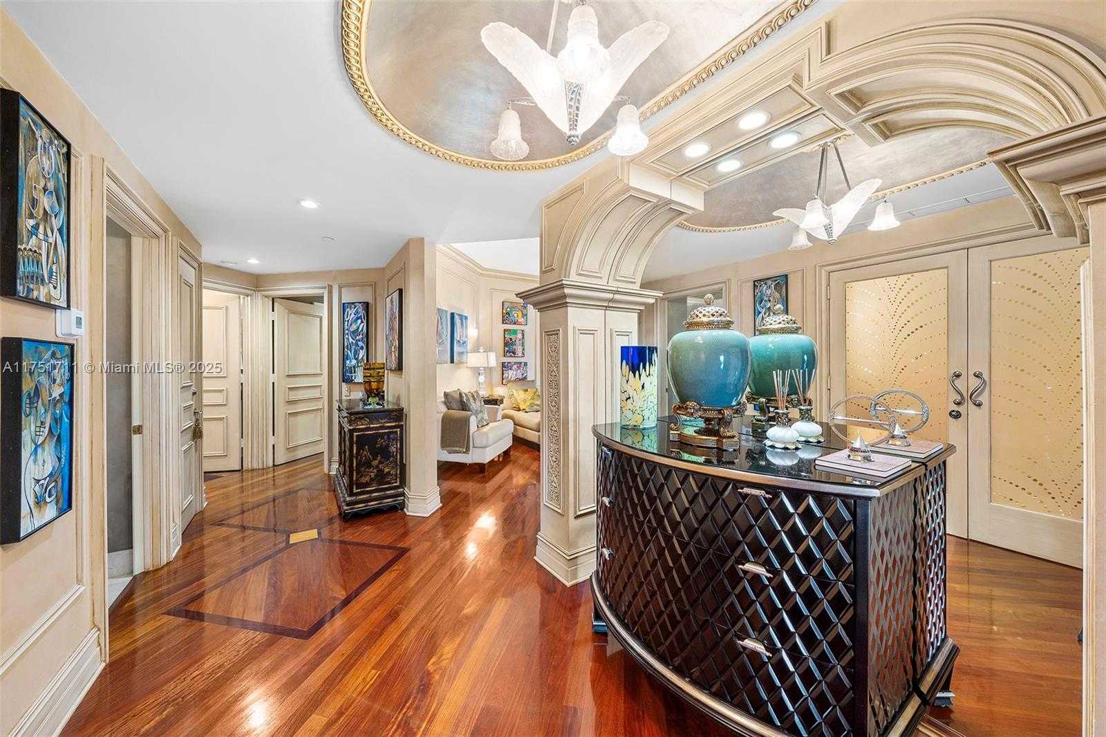 Small Image of 10 EDGEWATER DR #10H, Coral Gables Number 4