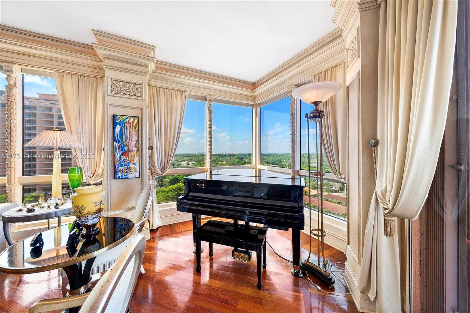 Small Image of 10 EDGEWATER DR #10H, Coral Gables Number 41
