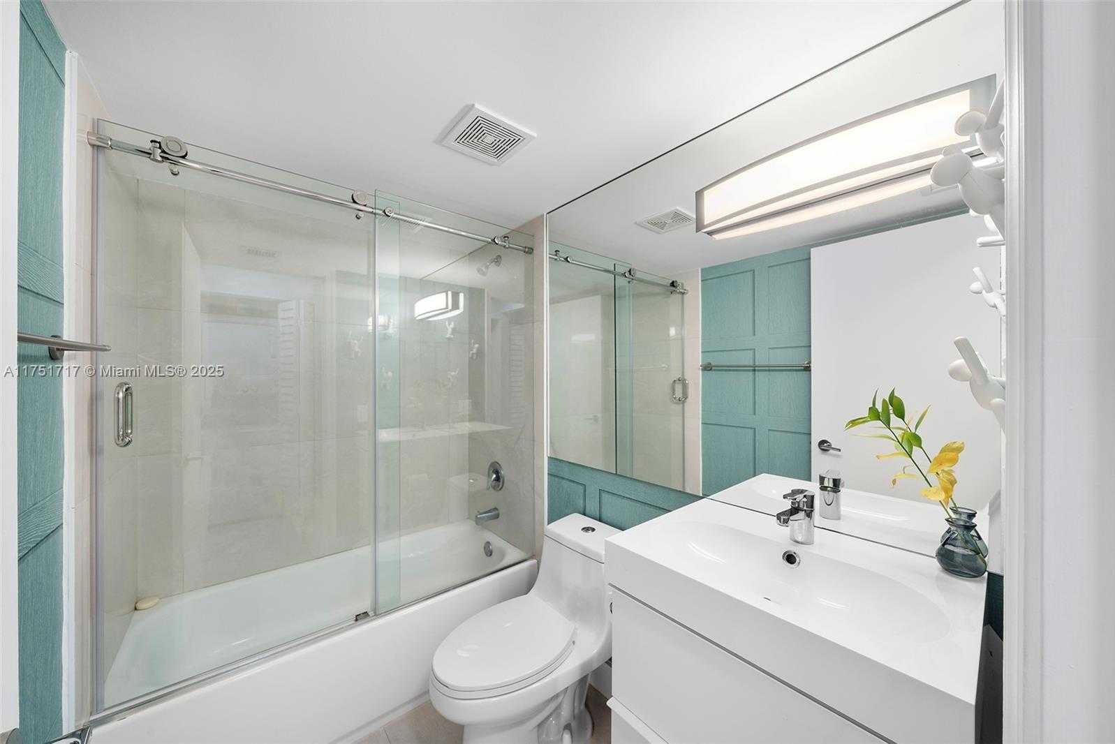 Small Image of 6767 COLLINS AVE #302, Miami Beach Number 16