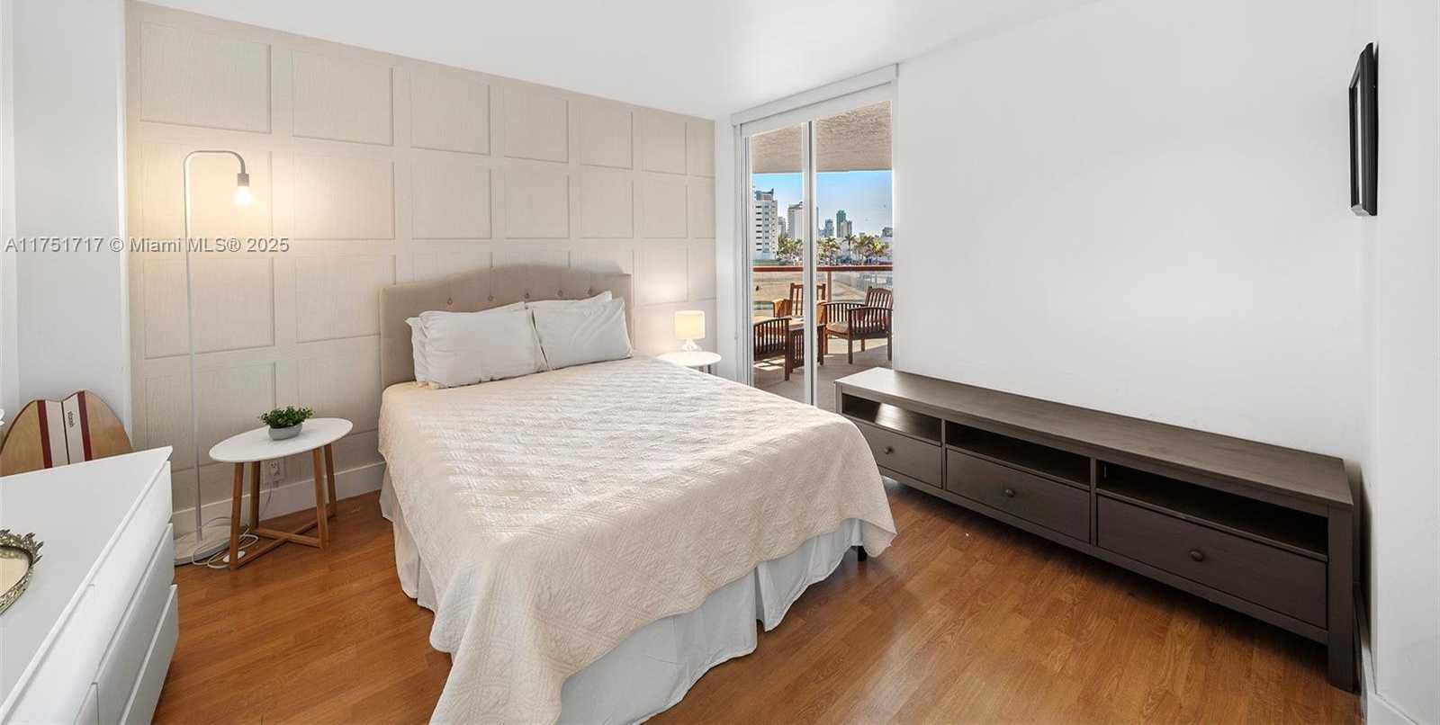 Small Image of 6767 COLLINS AVE #302, Miami Beach Number 18