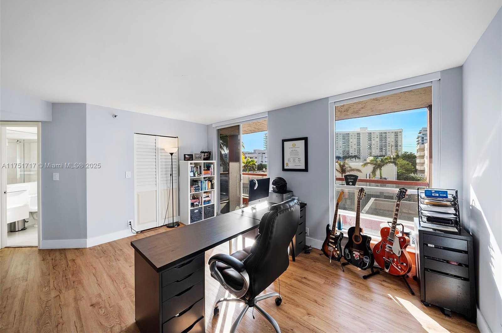 Small Image of 6767 COLLINS AVE #302, Miami Beach Number 21
