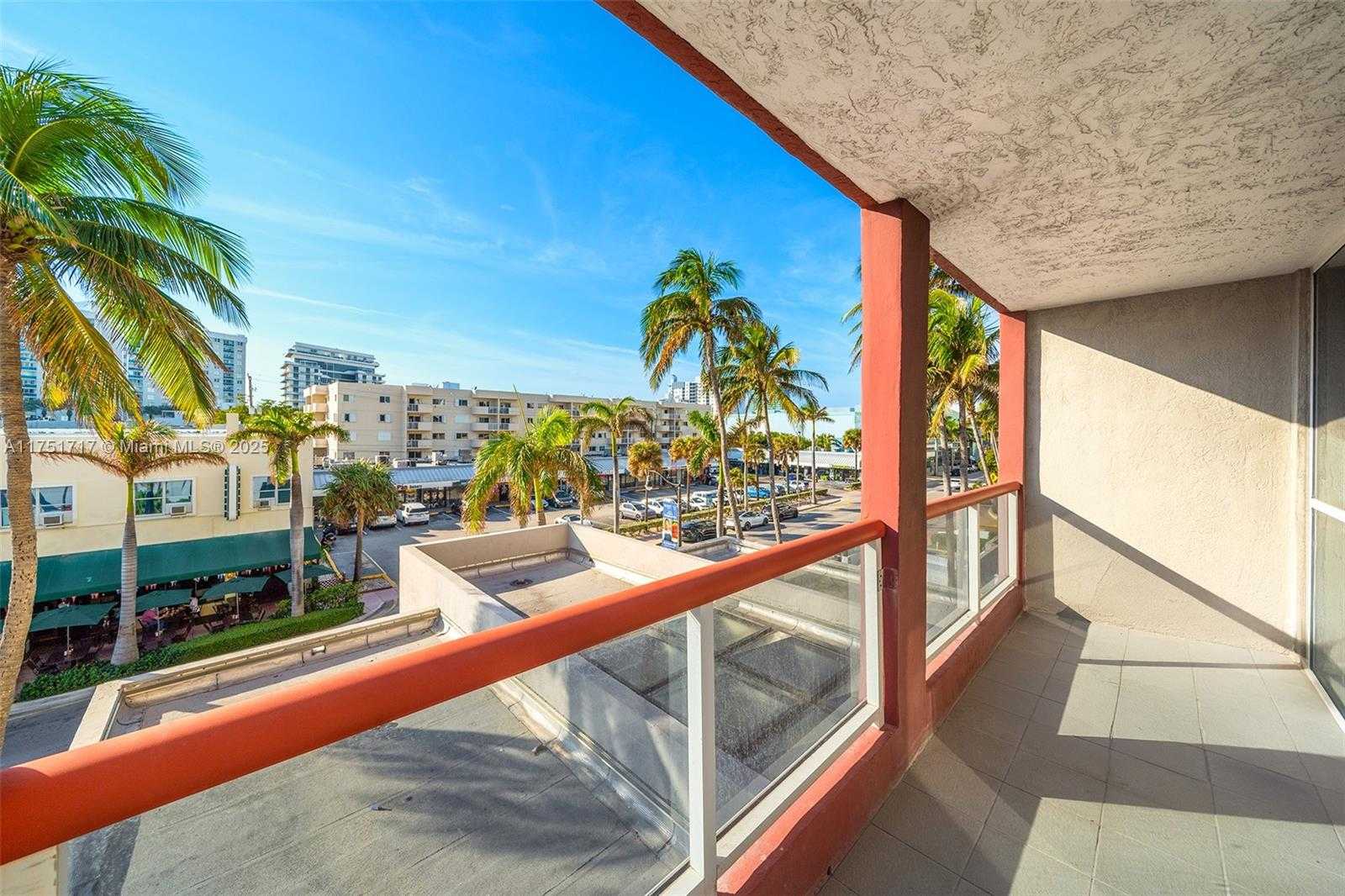 Small Image of 6767 COLLINS AVE #302, Miami Beach Number 24