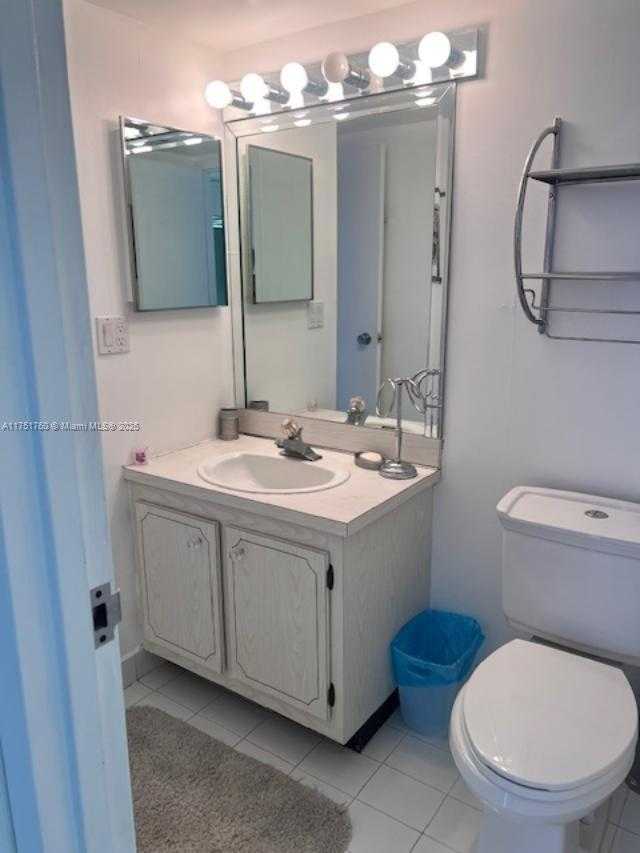 Small Image of 3675 NORTH COUNTRY CLUB DR #2205, Aventura Number 12