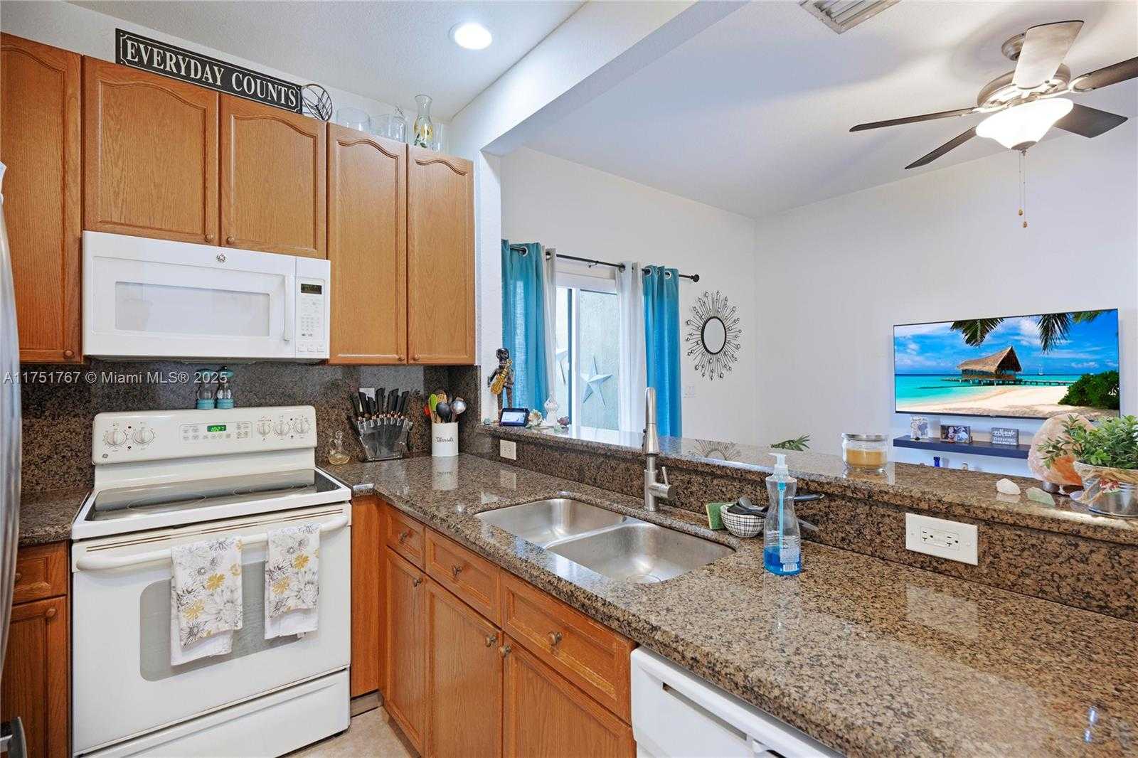 Small Image of 3383 MERRICK CT #1116, Margate Number 10