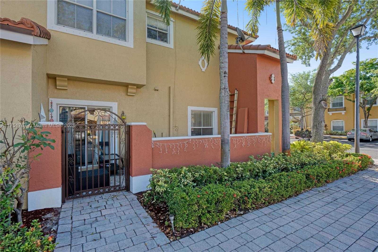 Small Image of 3383 MERRICK CT #1116, Margate Number 5