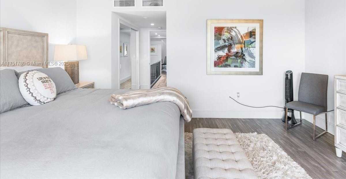 Small Image of 400 SOUTH OCEAN BLVD #2230, Palm Beach Number 18