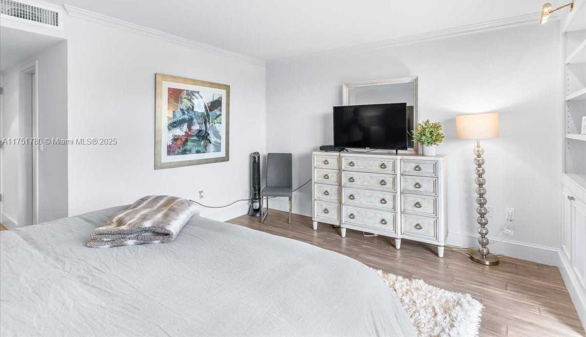 Small Image of 400 SOUTH OCEAN BLVD #2230, Palm Beach Number 19