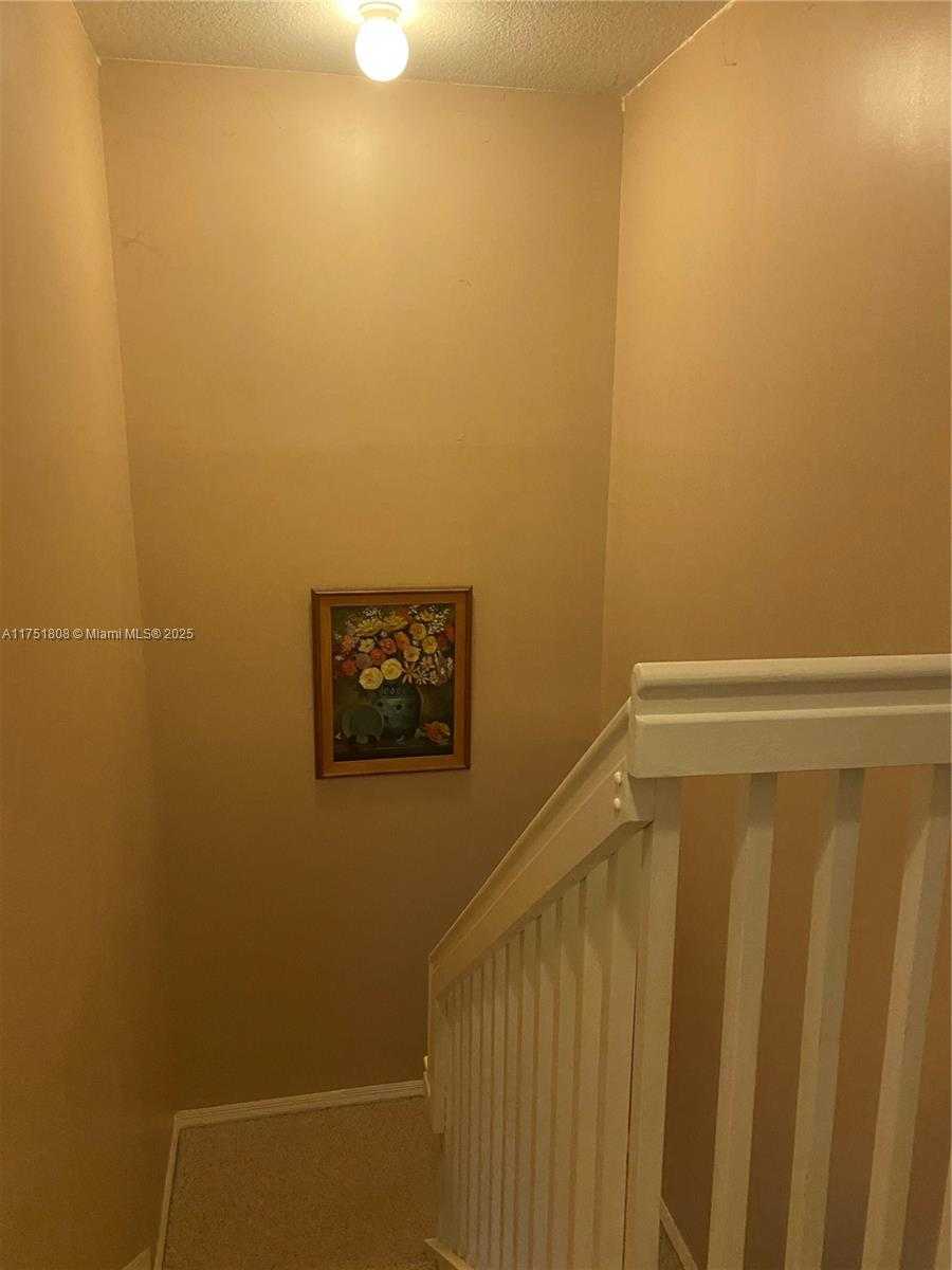 Small Image of 5868 SOUTH WEST 163RD AVE, Miami Number 10