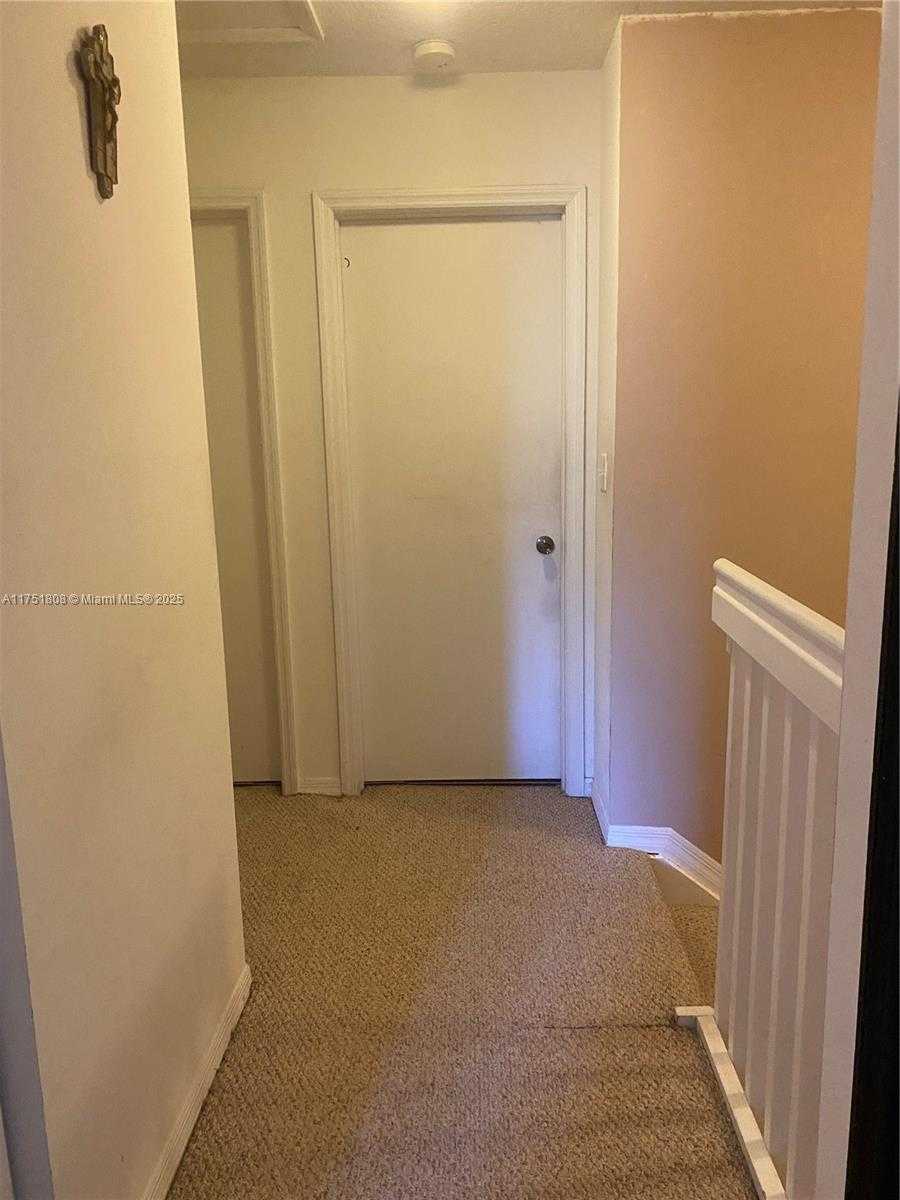 Small Image of 5868 SOUTH WEST 163RD AVE, Miami Number 11