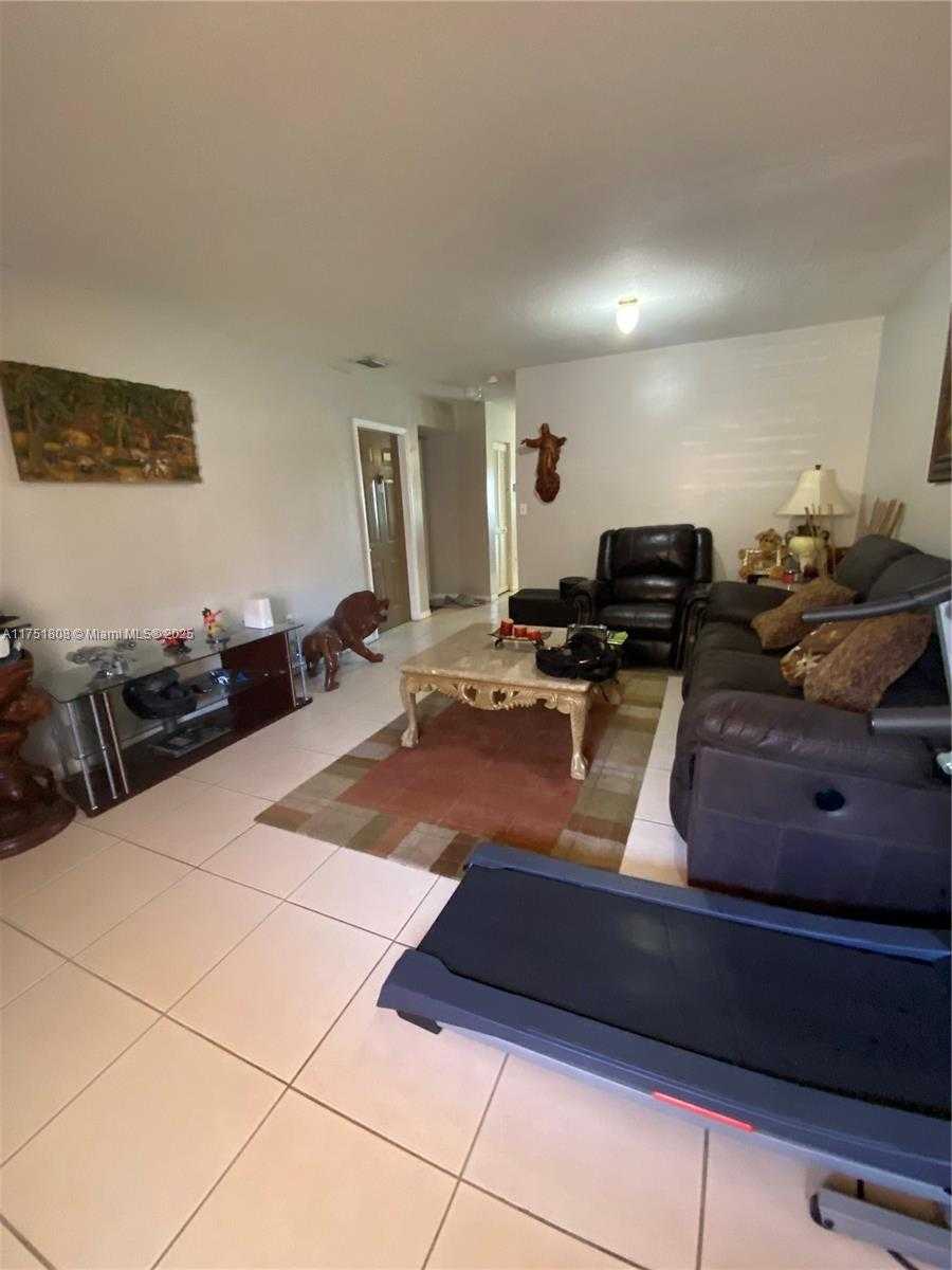 Small Image of 5868 SOUTH WEST 163RD AVE, Miami Number 2