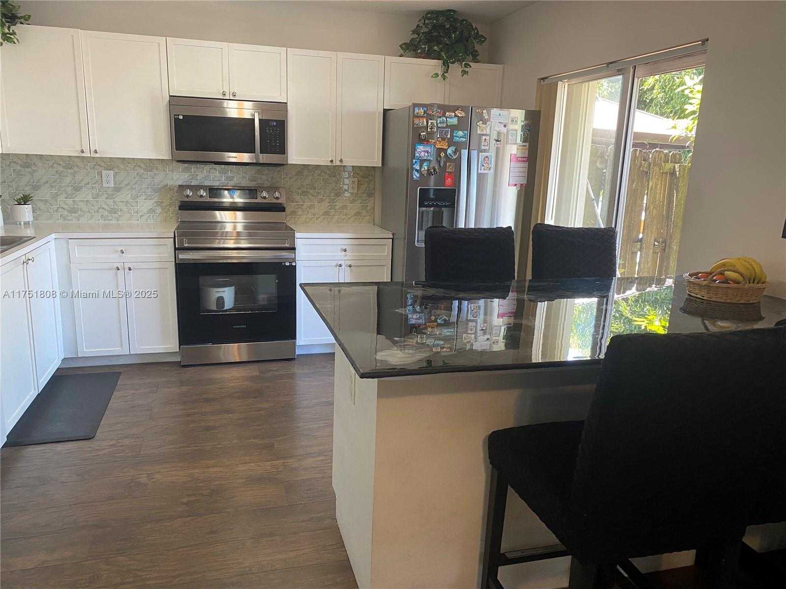 Small Image of 5868 SOUTH WEST 163RD AVE, Miami Number 5