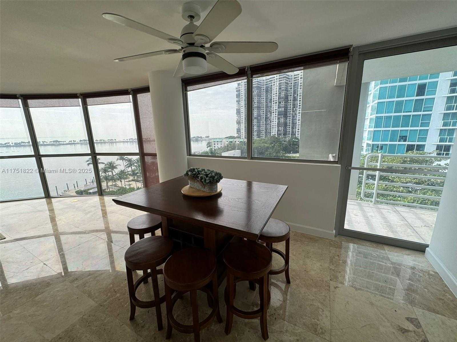 Small Image of 2025 BRICKELL AVE #901, Miami Number 10