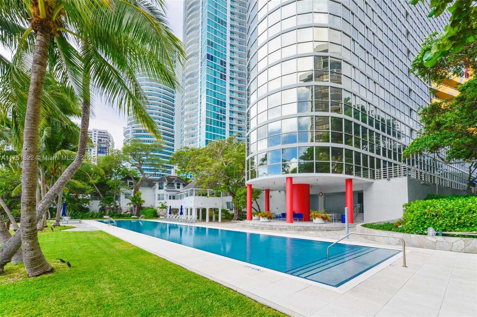 Small Image of 2025 BRICKELL AVE #901, Miami Number 32
