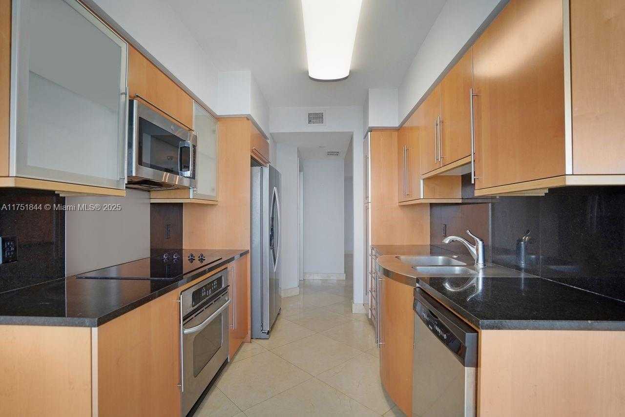 Small Image of 6365 COLLINS AVE #4002, Miami Beach Number 11