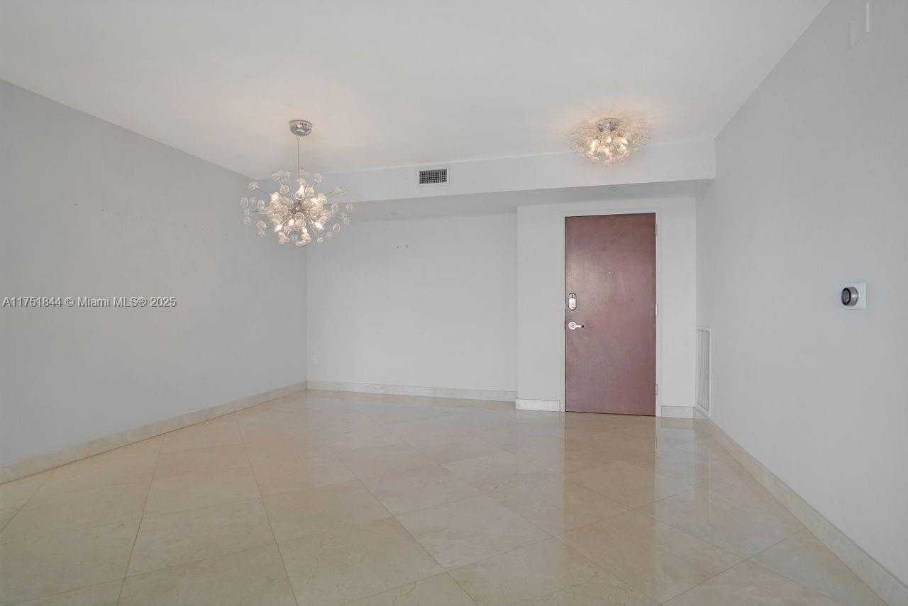 Small Image of 6365 COLLINS AVE #4002, Miami Beach Number 12