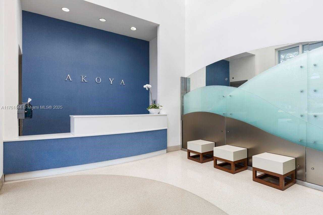 Small Image of 6365 COLLINS AVE #4002, Miami Beach Number 27