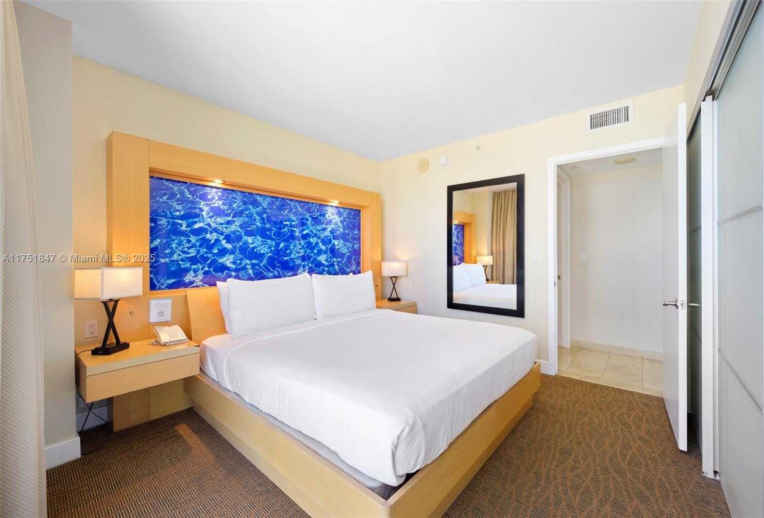 Small Image of 18683 Collins Ave, Sunny Isles Beach, FL 33160, USA Number 11