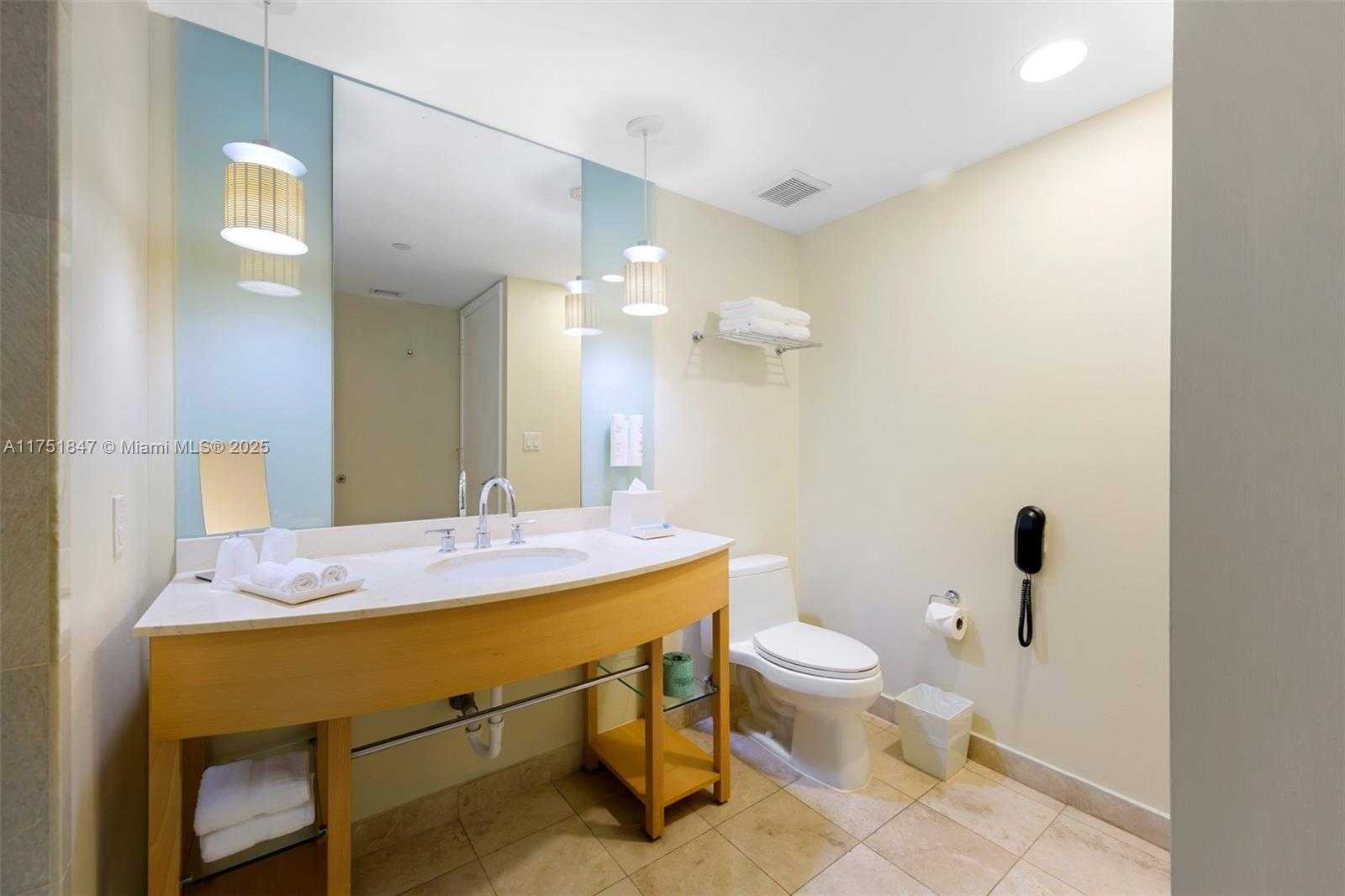 Small Image of 18683 Collins Ave, Sunny Isles Beach, FL 33160, USA Number 13