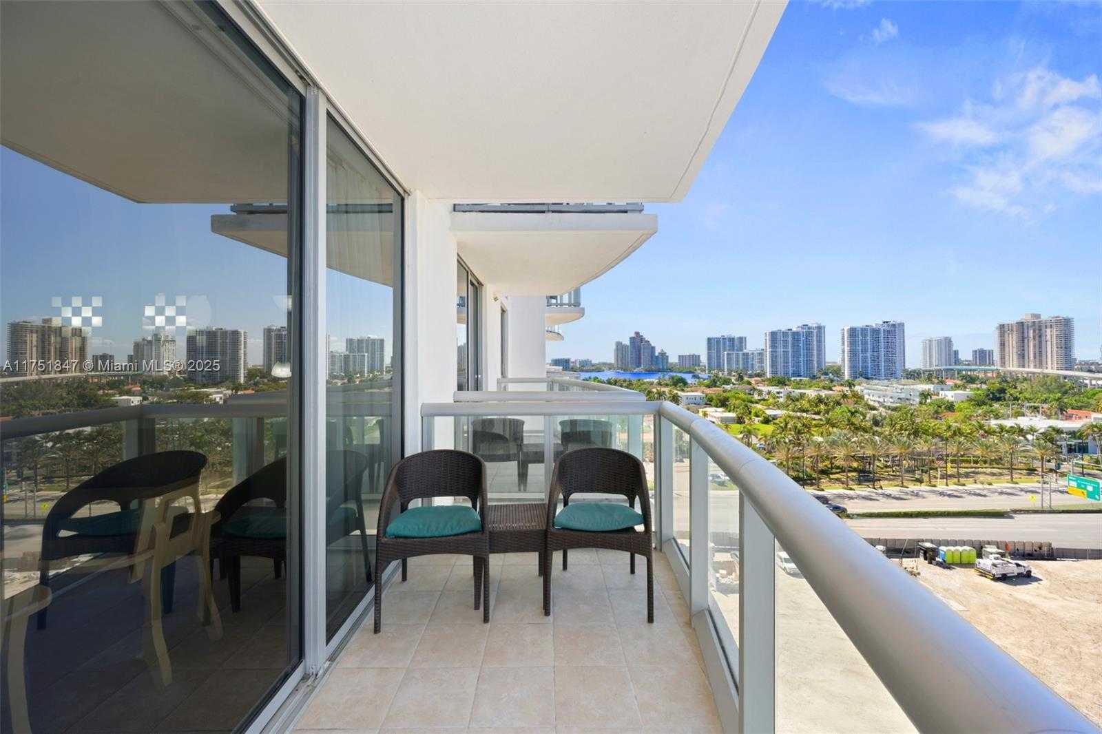 Small Image of 18683 Collins Ave, Sunny Isles Beach, FL 33160, USA Number 15