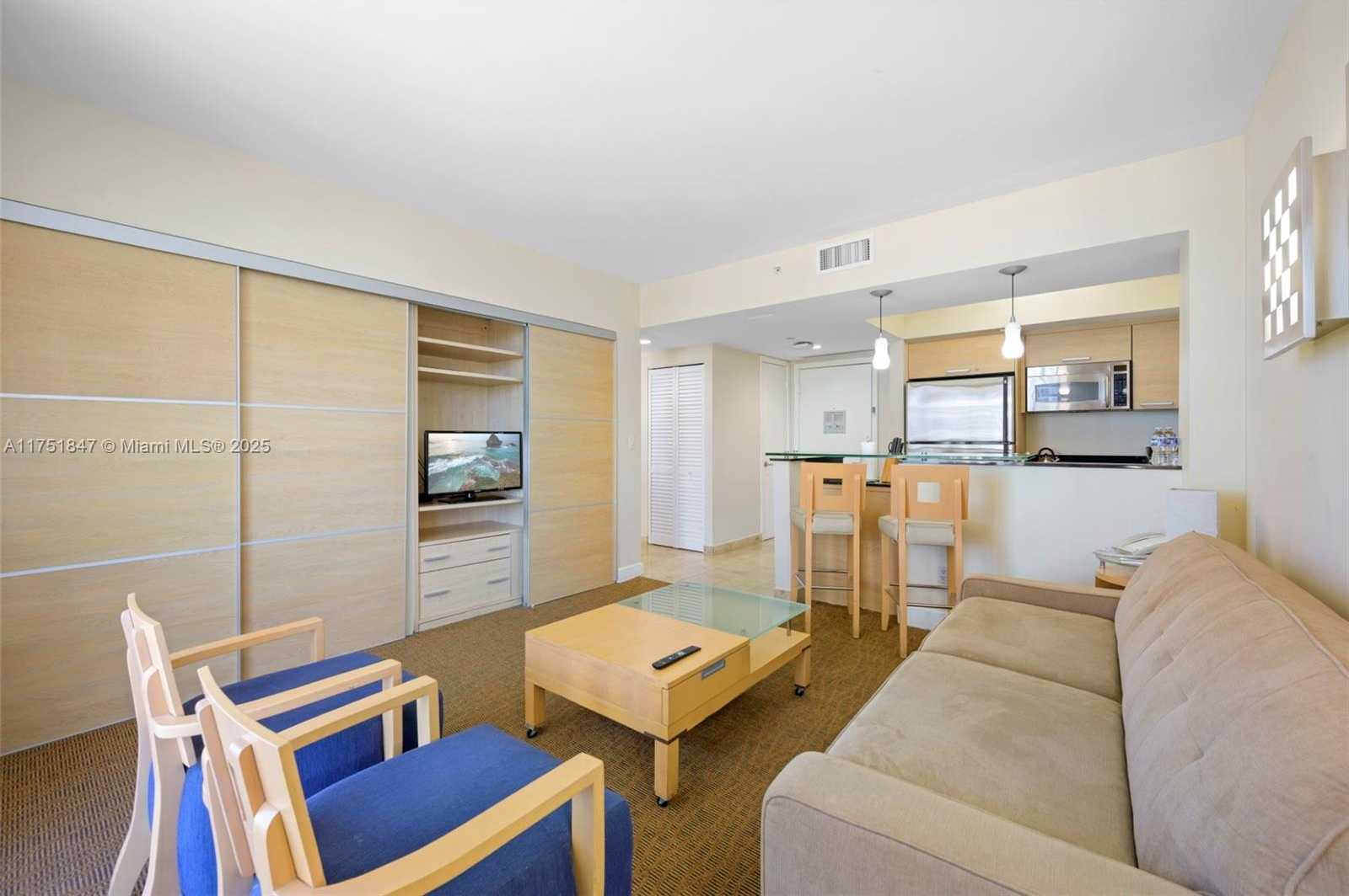 Small Image of 18683 Collins Ave, Sunny Isles Beach, FL 33160, USA Number 5