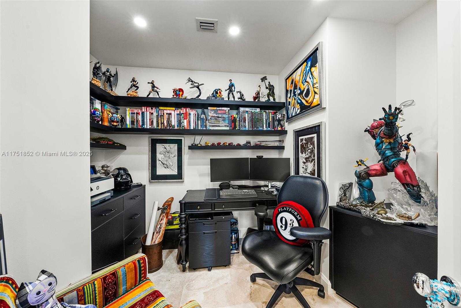Small Image of 13633 DEERING BAY DR #256, Coral Gables Number 21