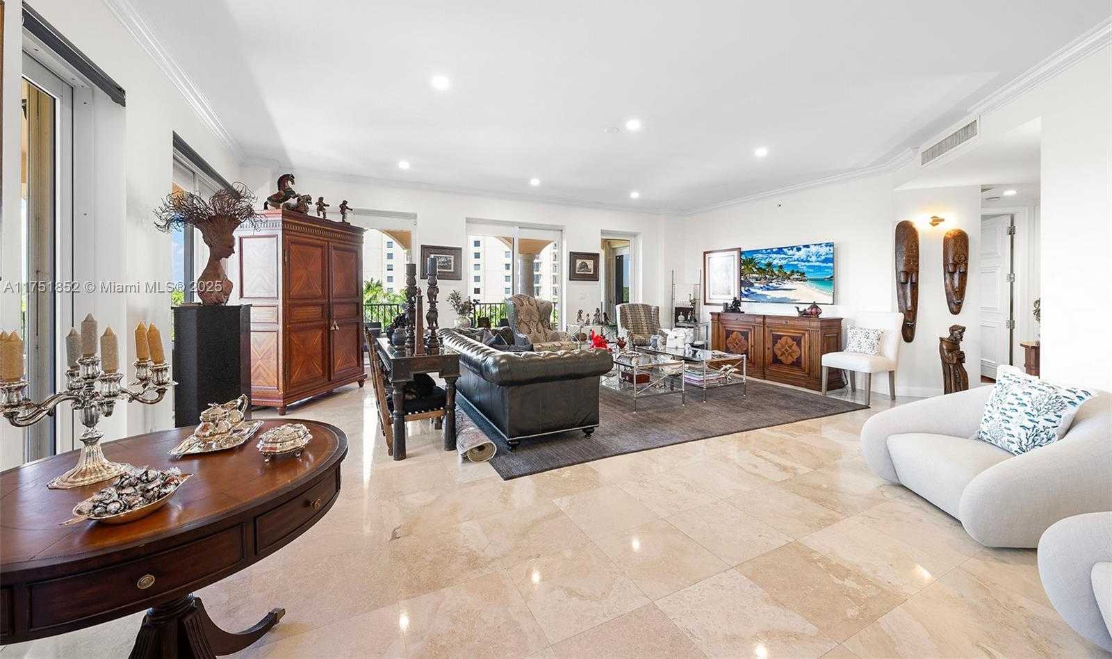 Small Image of 13633 DEERING BAY DR #256, Coral Gables Number 3