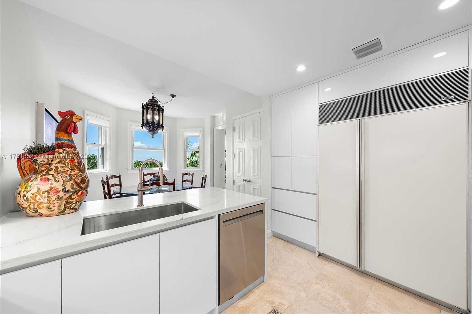Small Image of 13633 DEERING BAY DR #256, Coral Gables Number 8