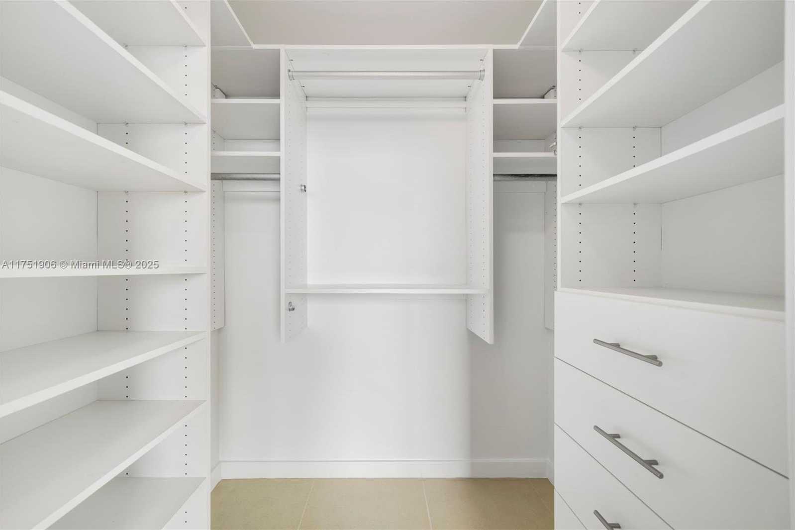 Small Image of 1111 SOUTH WEST 1ST AVE #2914-N, Miami Number 9
