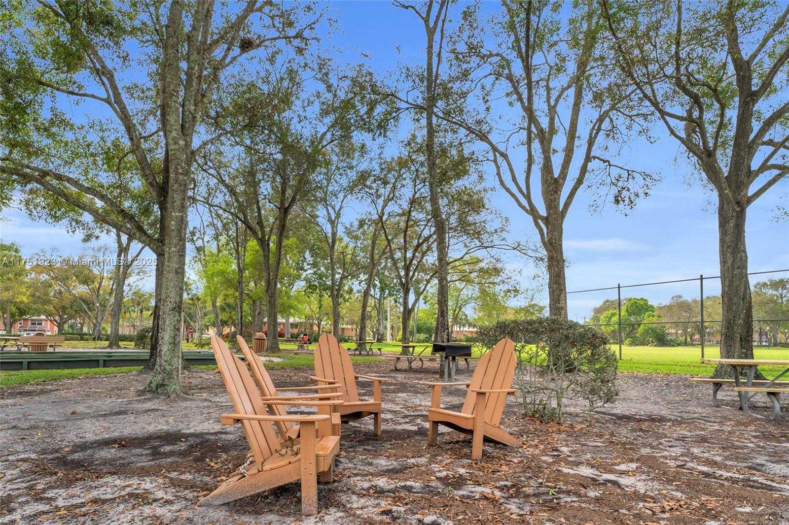 Small Image of 3104 KINGSTON CT #11D, West Palm Beach Number 30