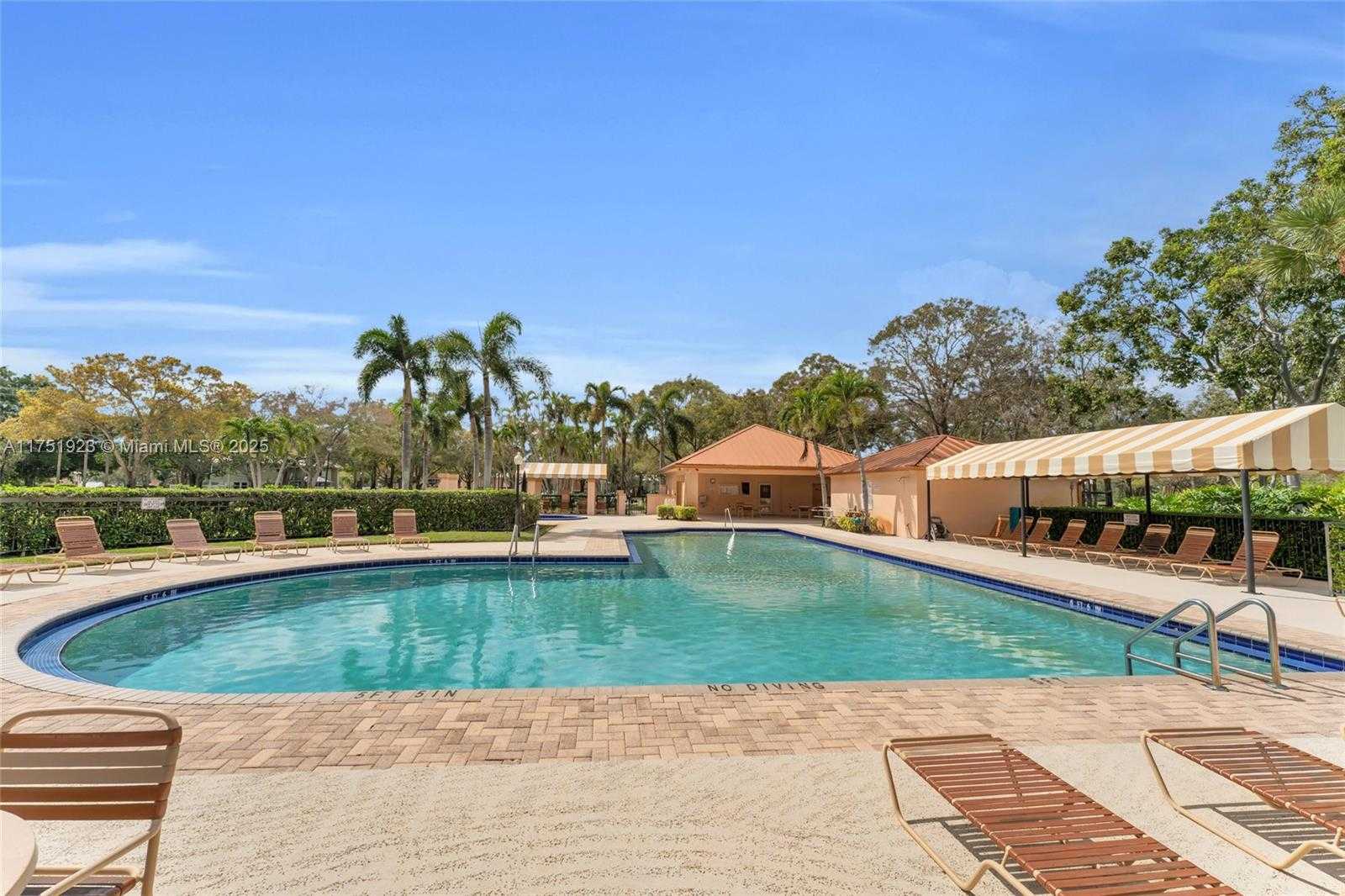 Small Image of 3104 KINGSTON CT #11D, West Palm Beach Number 32
