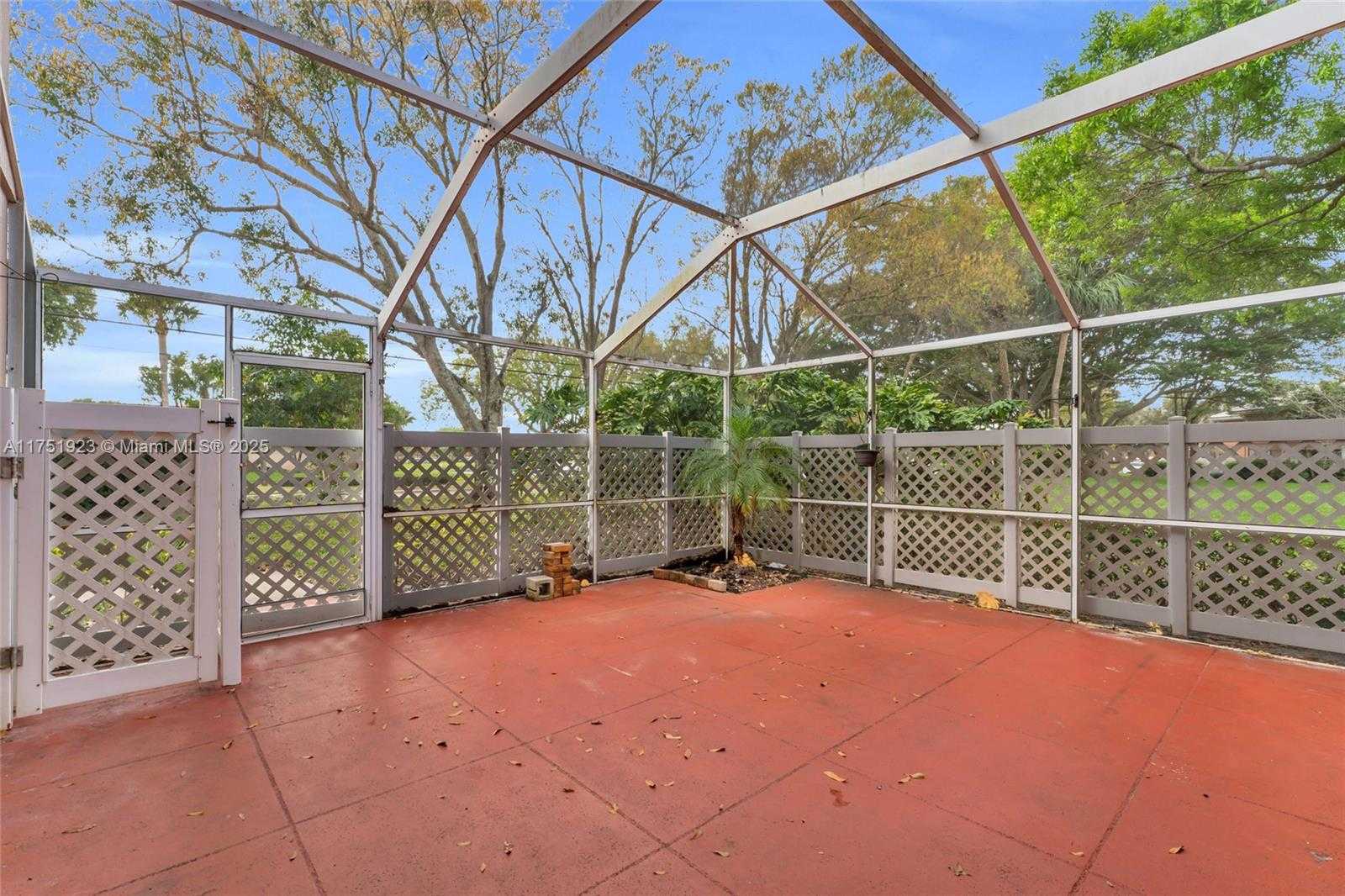 Small Image of 3104 KINGSTON CT #11D, West Palm Beach Number 5