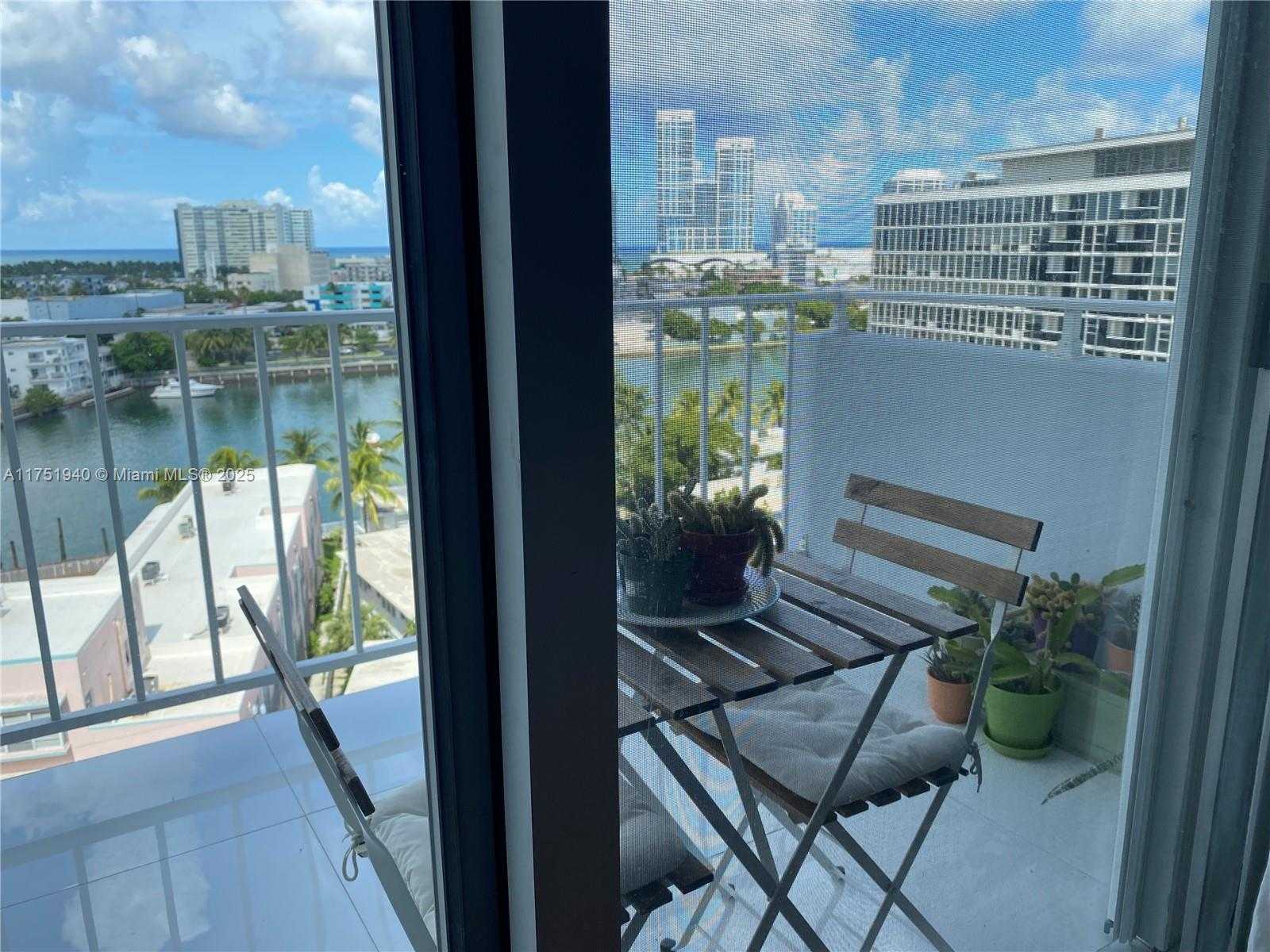 Small Image of 6900 BAY DR #10E, Miami Beach Number 2