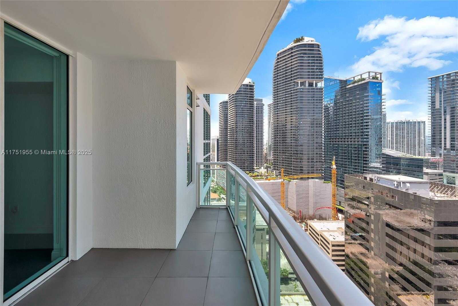 Small Image of 951 BRICKELL AV #2701, Miami Number 11