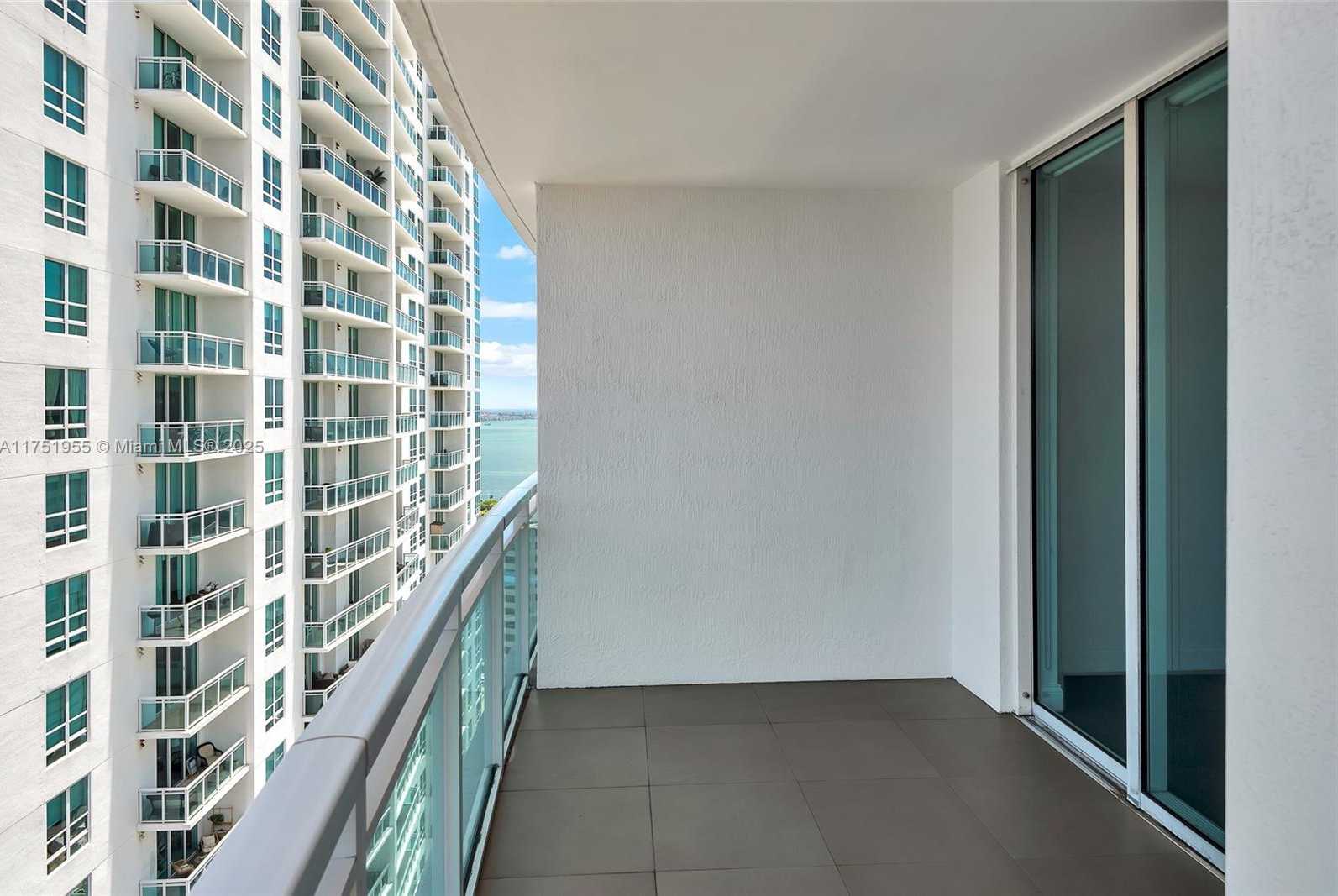 Small Image of 951 BRICKELL AV #2701, Miami Number 15