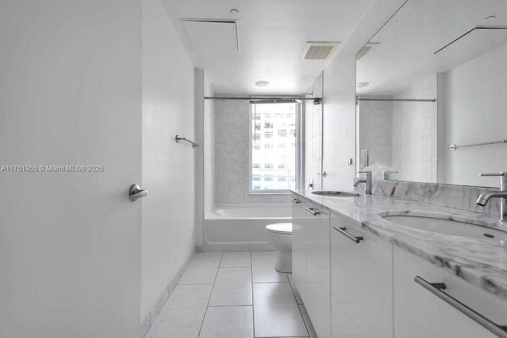 Small Image of 951 BRICKELL AV #2701, Miami Number 24