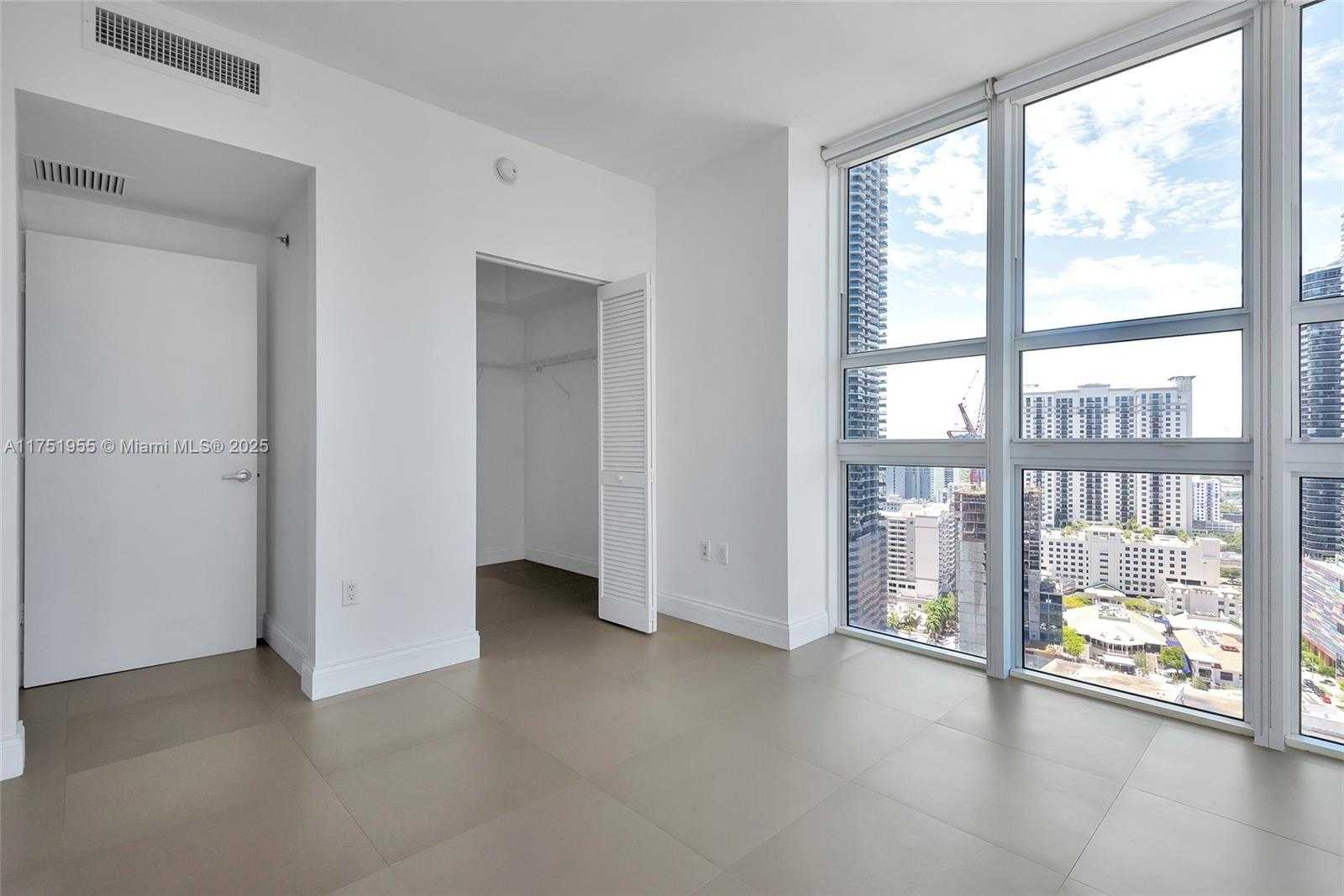 Small Image of 951 BRICKELL AV #2701, Miami Number 30