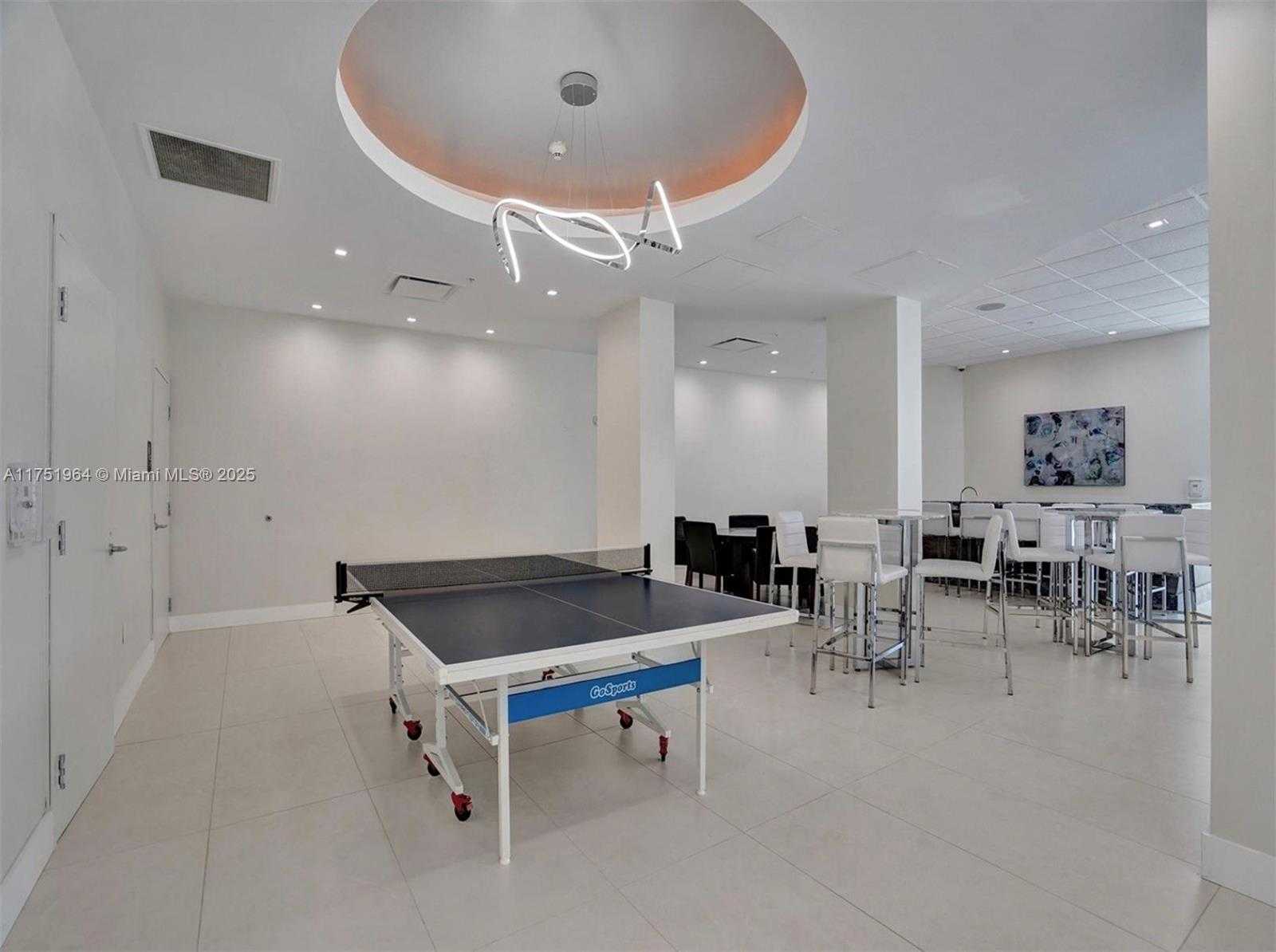 Small Image of 3001 SOUTH OCEAN DR #1001, Hollywood Number 16