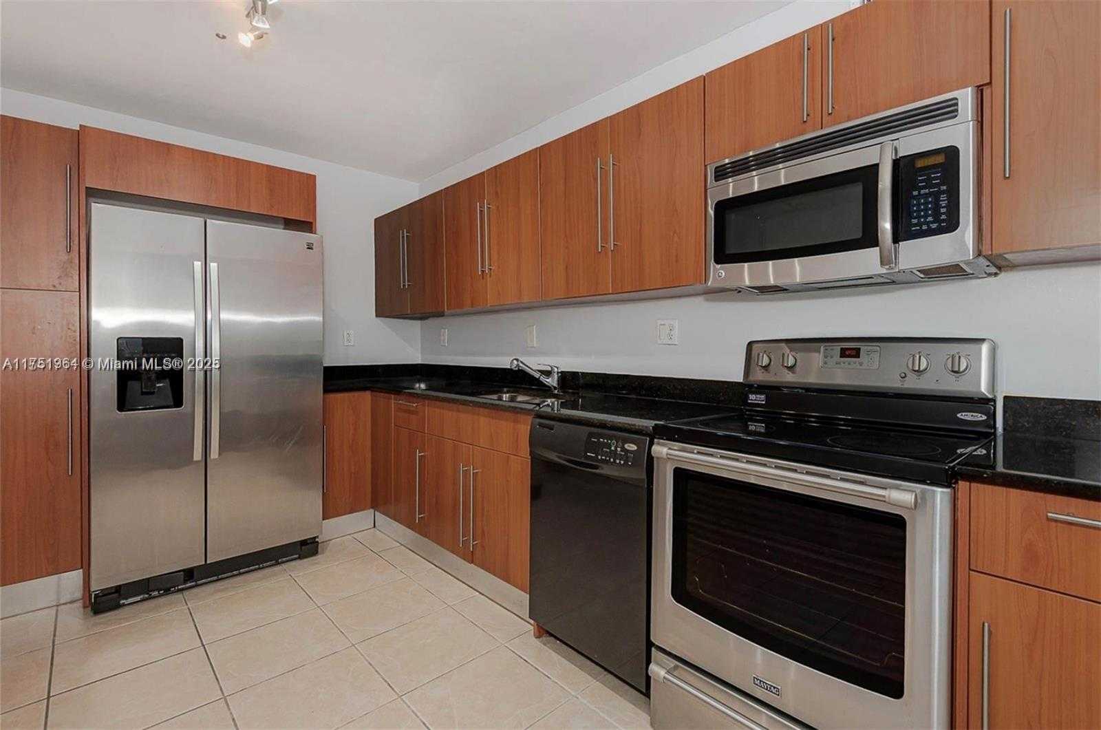 Small Image of 3001 SOUTH OCEAN DR #1001, Hollywood Number 3