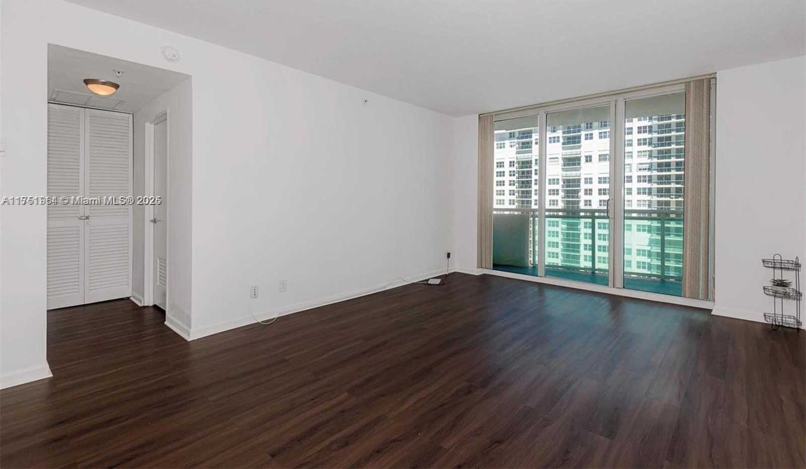 Small Image of 3001 SOUTH OCEAN DR #1001, Hollywood Number 4