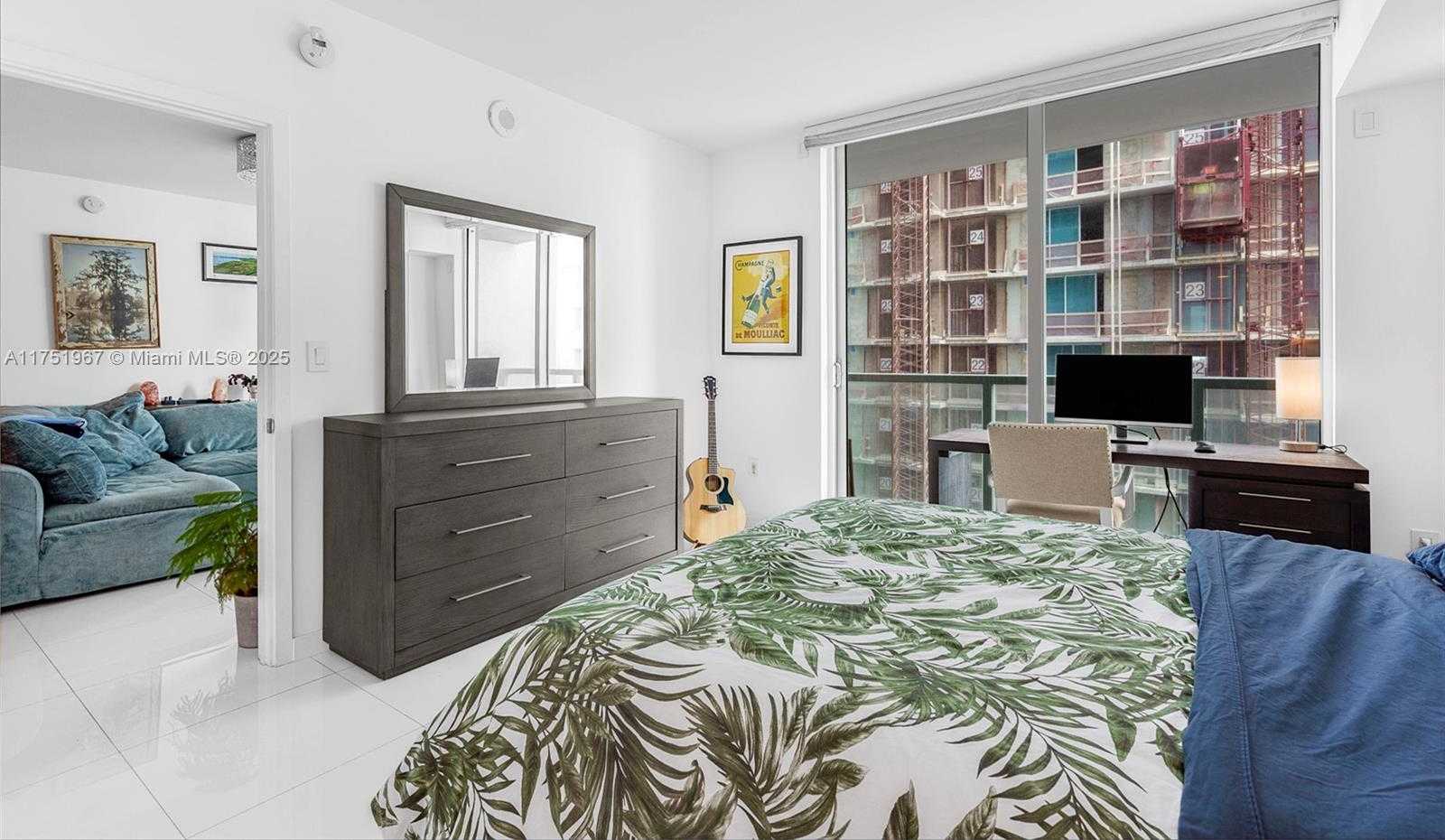 Small Image of 55 SE 6th St, Miami, FL 33131, USA Number 11