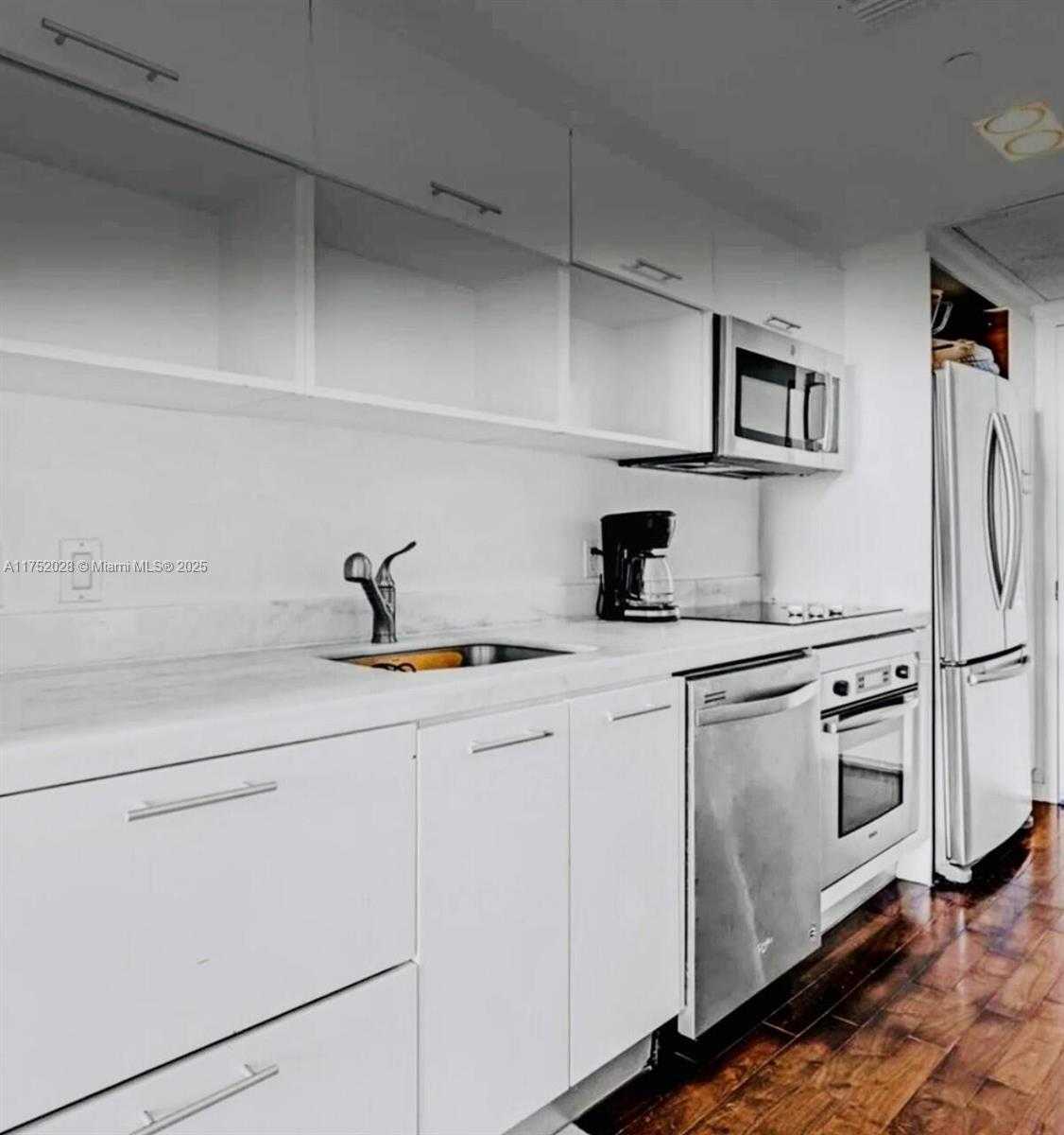 Small Image of 50 BISCAYNE BLVD #705, Miami Number 3