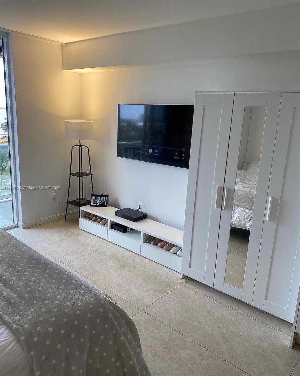 Small Image of 50 BISCAYNE BLVD #705, Miami Number 5